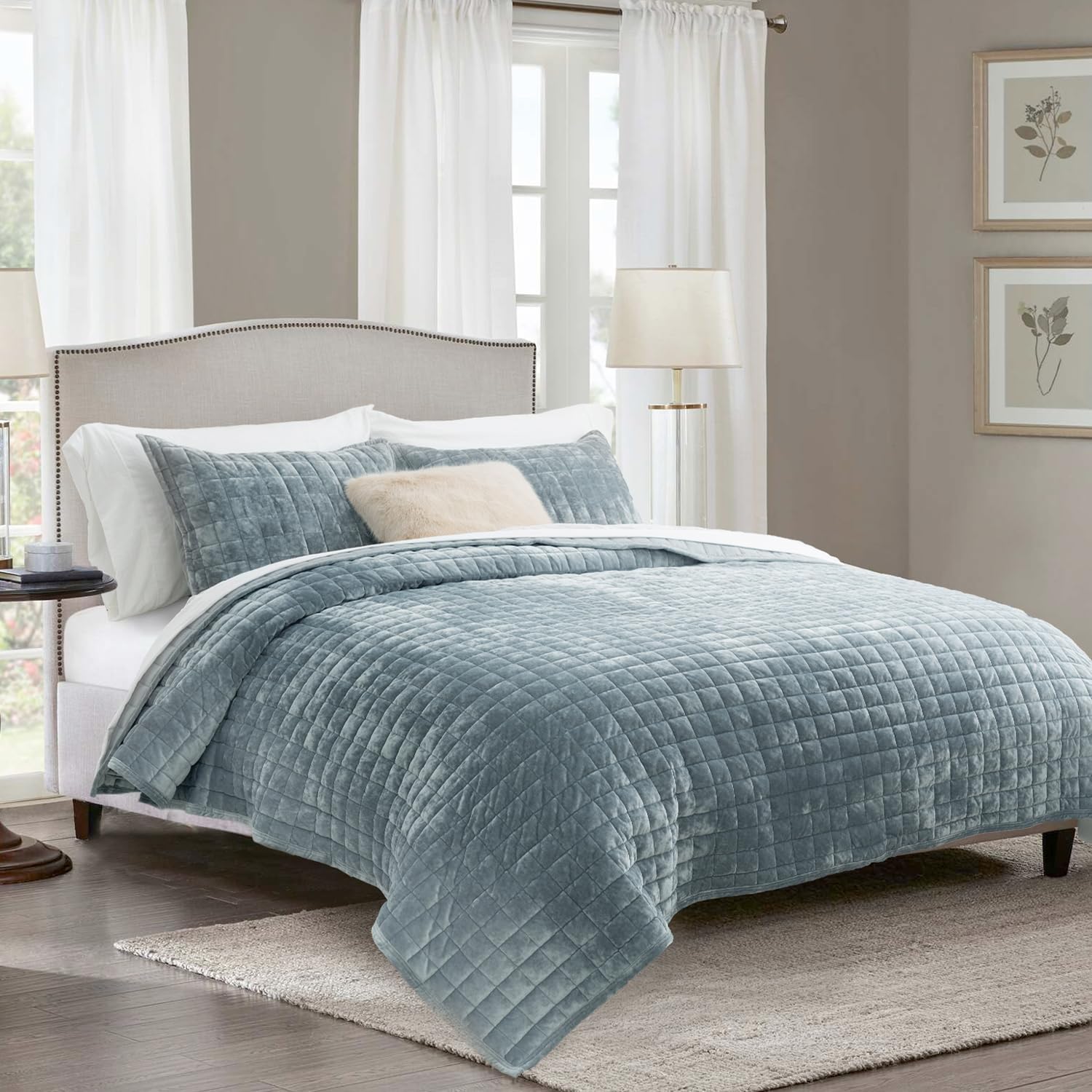 RECYCO Luxury Velvet Quilt Set King Size Bedding Sets, Ultra Soft Velvet Comforter Set, Lightweight Channel Box Stitch Oversized Bedspread Coverlet for All Season, with 2 Shams, Urban Taupe