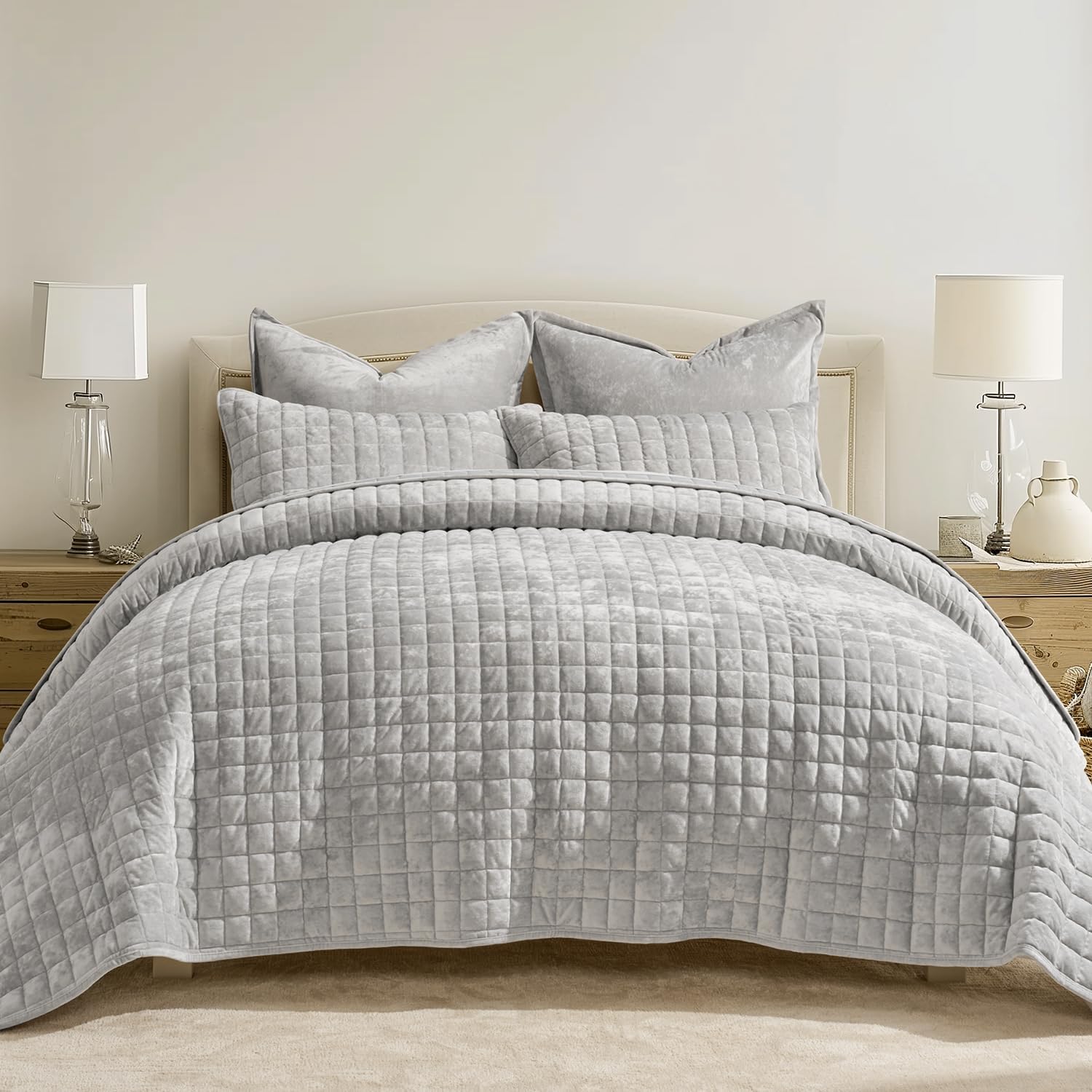 RECYCO Luxury Velvet Quilt Set King Size Bedding Sets, Ultra Soft Velvet Comforter Set, Lightweight Channel Box Stitch Oversized Bedspread Coverlet for All Season, with 2 Shams, Urban Taupe