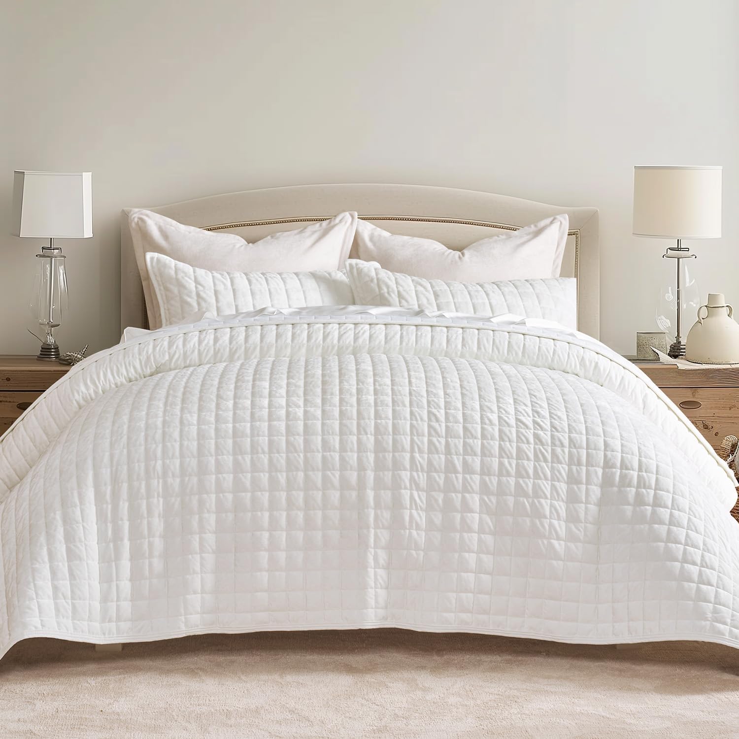 RECYCO Luxury Velvet Quilt Set King Size Bedding Sets, Ultra Soft Velvet Comforter Set, Lightweight Channel Box Stitch Oversized Bedspread Coverlet for All Season, with 2 Shams, Urban Taupe