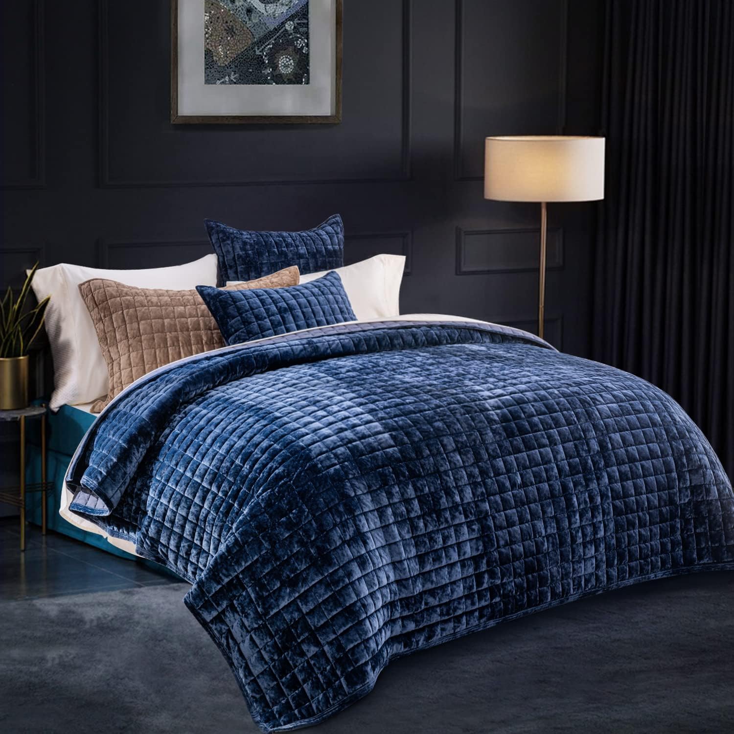 RECYCO Luxury Velvet Quilt Set King Size Bedding Sets, Ultra Soft Velvet Comforter Set, Lightweight Channel Box Stitch Oversized Bedspread Coverlet for All Season, with 2 Shams, Urban Taupe