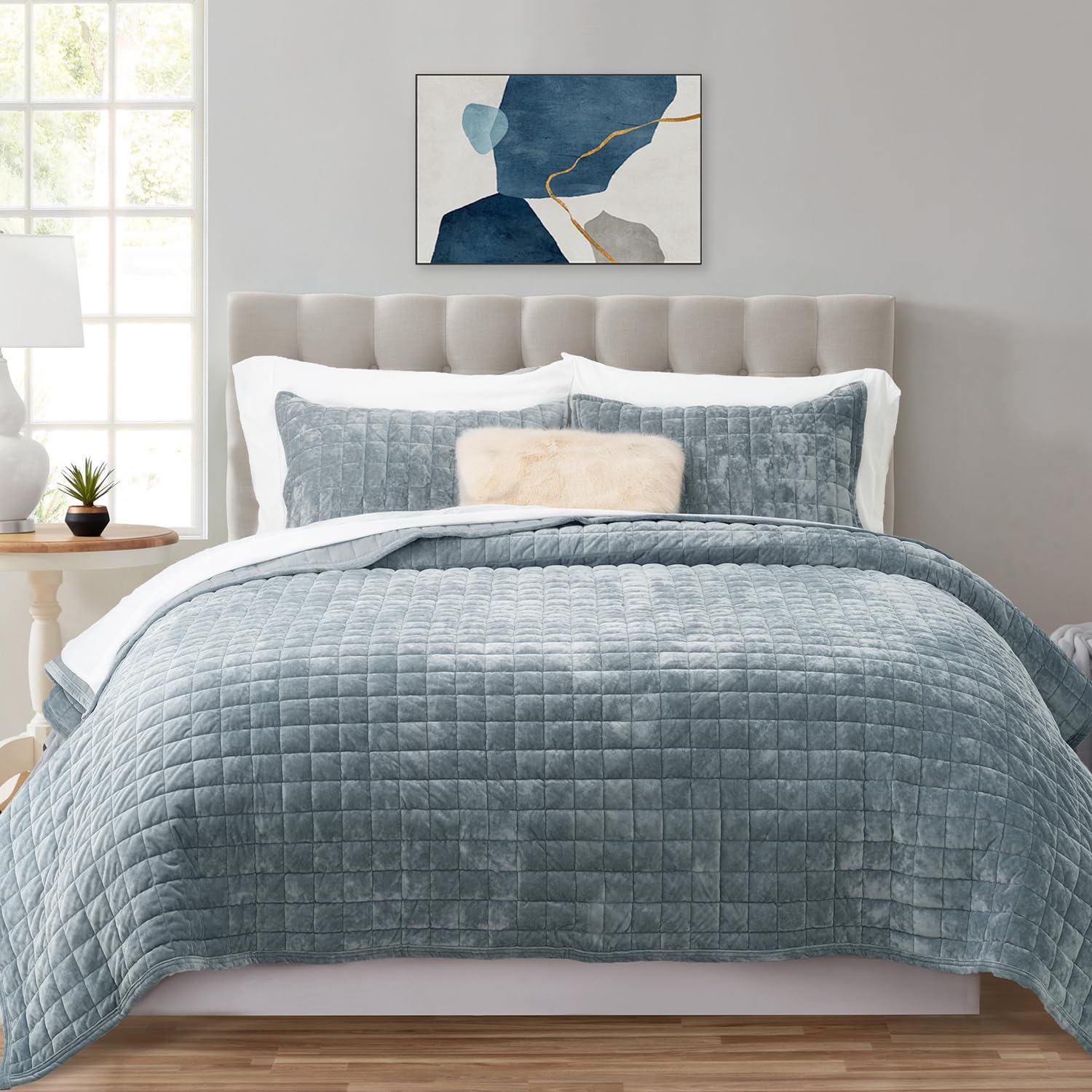 RECYCO Luxury Velvet Quilt Set King Size Bedding Sets, Ultra Soft Velvet Comforter Set, Lightweight Channel Box Stitch Oversized Bedspread Coverlet for All Season, with 2 Shams, Urban Taupe