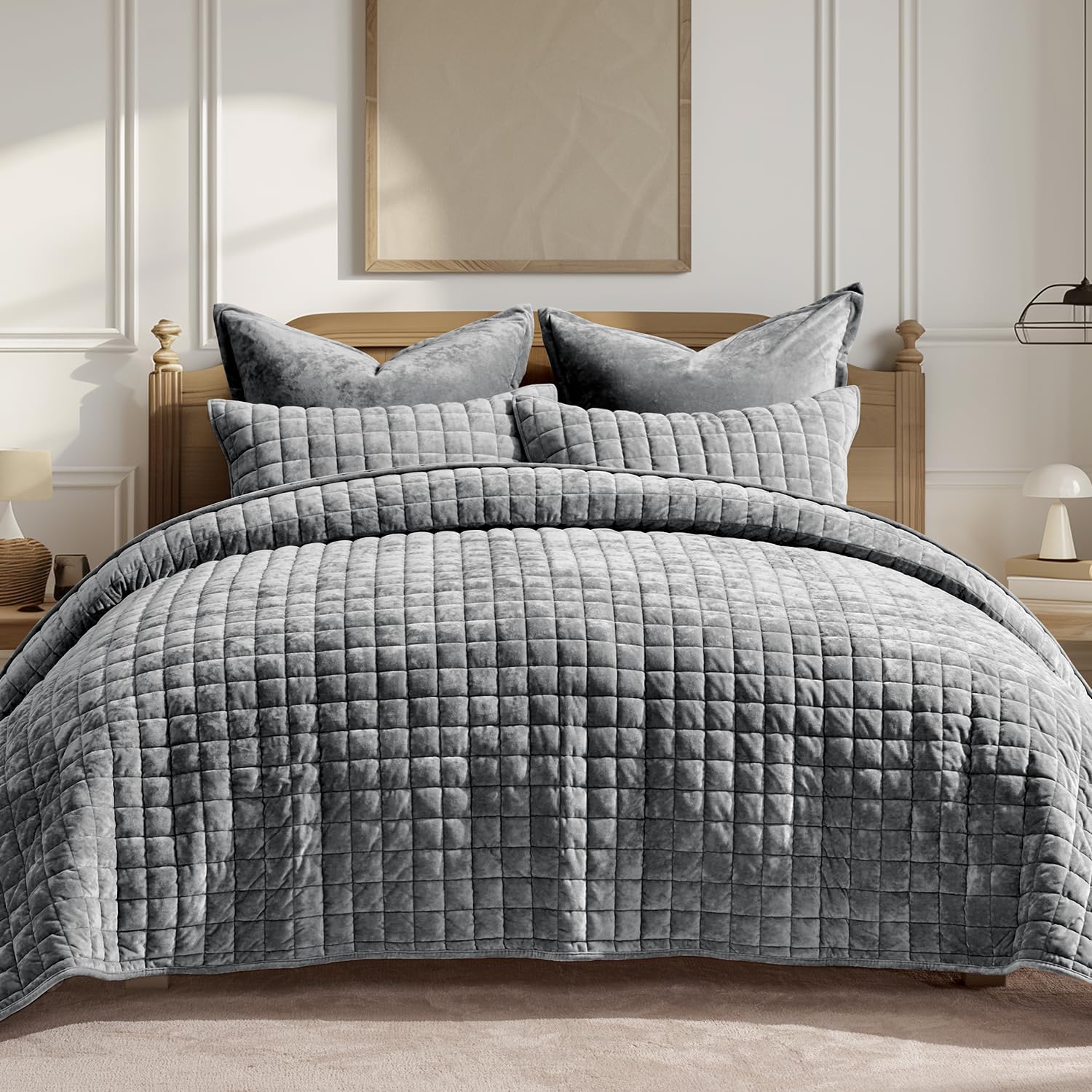 RECYCO Luxury Velvet Quilt Set King Size Bedding Sets, Ultra Soft Velvet Comforter Set, Lightweight Channel Box Stitch Oversized Bedspread Coverlet for All Season, with 2 Shams, Urban Taupe