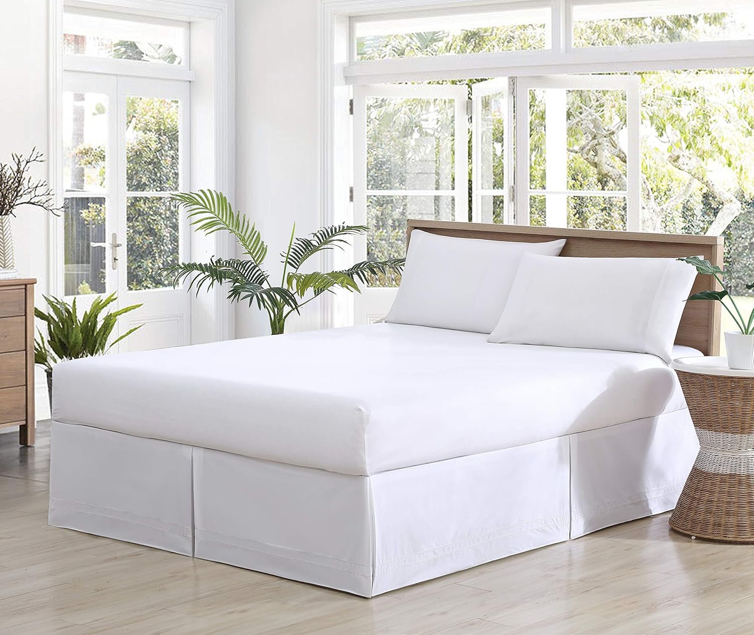 Tommy Bahama Bedskirt Tailored Solid Cotton Bedding, Designer Home Décor, King, Beige