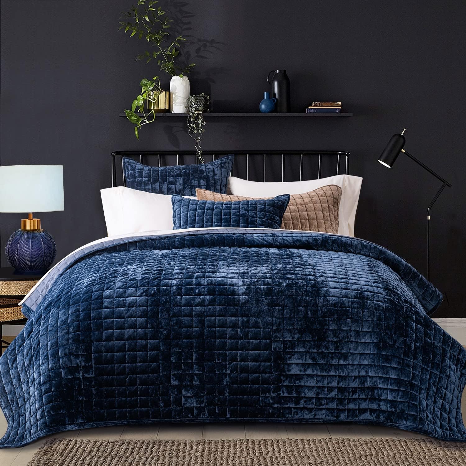 RECYCO Luxury Velvet Quilt Set King Size Bedding Sets, Ultra Soft Velvet Comforter Set, Lightweight Channel Box Stitch Oversized Bedspread Coverlet for All Season, with 2 Shams, Urban Taupe