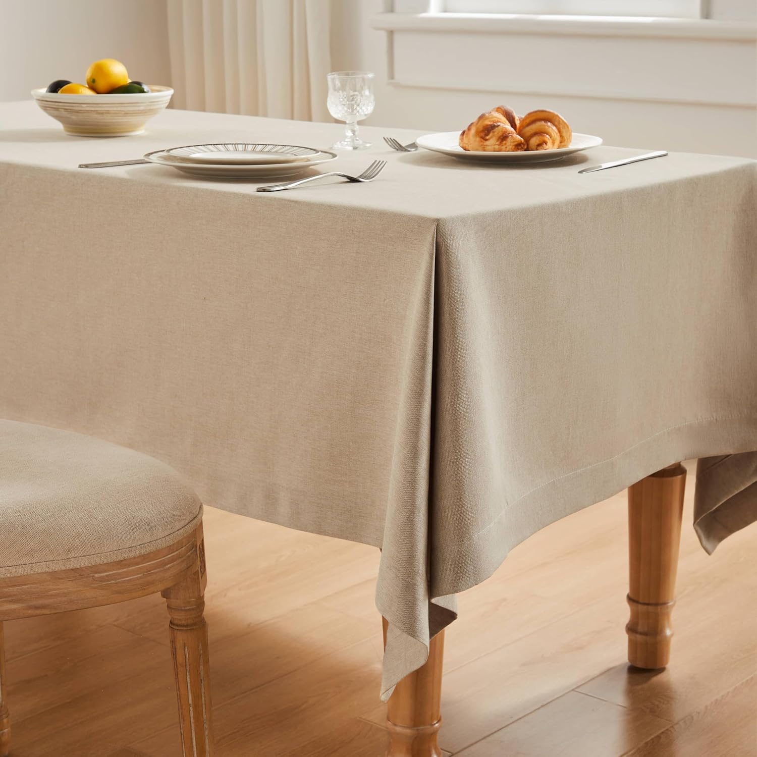 ZeeMart Basic Linen Textured Table Cloth, 60 x 120 Inch Natural, Farmhouse Style Beige Rectangle Tablecloth, Wrinkle Resistant Washable Heavy Weight TableCloths