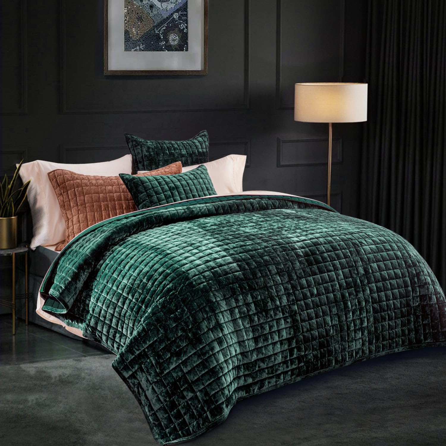 RECYCO Luxury Velvet Quilt Set King Size Bedding Sets, Ultra Soft Velvet Comforter Set, Lightweight Channel Box Stitch Oversized Bedspread Coverlet for All Season, with 2 Shams, Urban Taupe