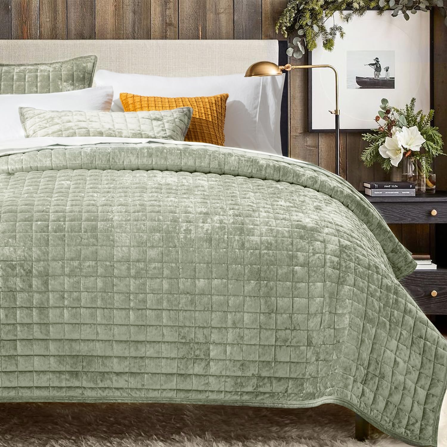 RECYCO Luxury Velvet Quilt Set King Size Bedding Sets, Ultra Soft Velvet Comforter Set, Lightweight Channel Box Stitch Oversized Bedspread Coverlet for All Season, with 2 Shams, Urban Taupe