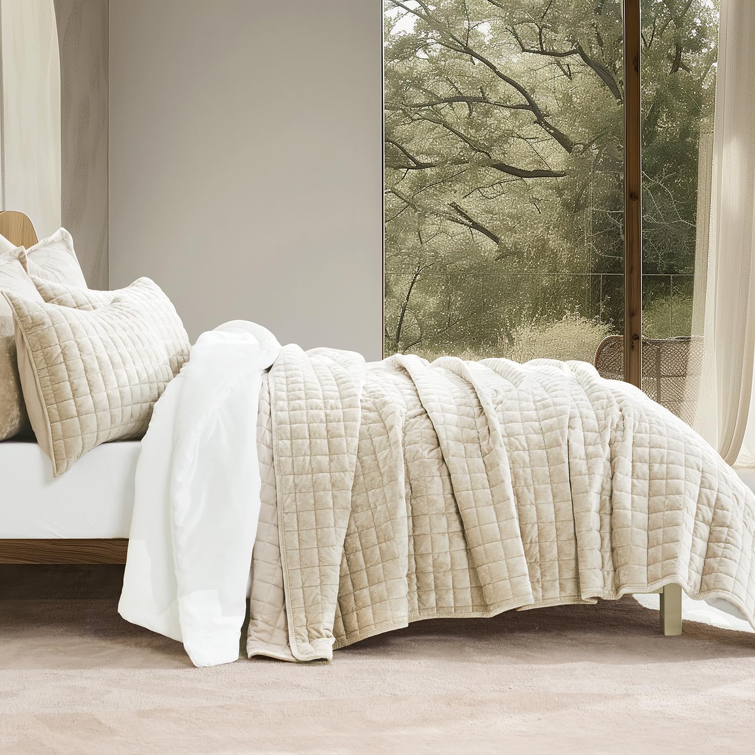 RECYCO Luxury Velvet Quilt Set King Size Bedding Sets, Ultra Soft Velvet Comforter Set, Lightweight Channel Box Stitch Oversized Bedspread Coverlet for All Season, with 2 Shams, Urban Taupe