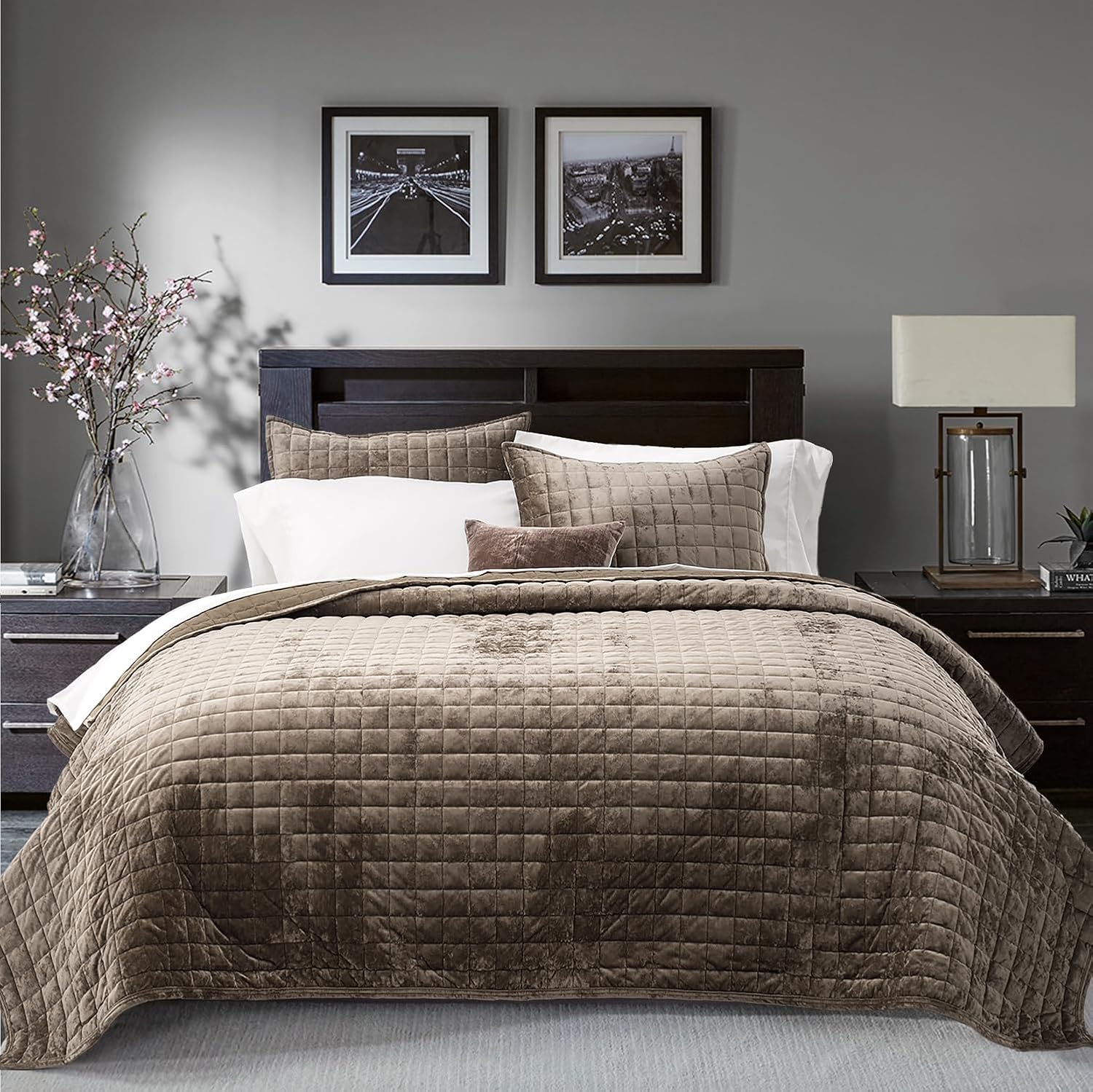 RECYCO Luxury Velvet Quilt Set King Size Bedding Sets, Ultra Soft Velvet Comforter Set, Lightweight Channel Box Stitch Oversized Bedspread Coverlet for All Season, with 2 Shams, Urban Taupe