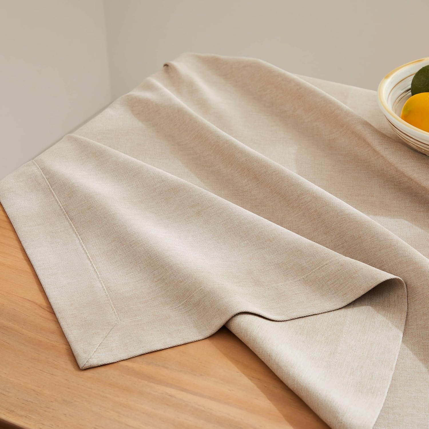 ZeeMart Basic Linen Textured Table Cloth, 60 x 120 Inch Natural, Farmhouse Style Beige Rectangle Tablecloth, Wrinkle Resistant Washable Heavy Weight TableCloths